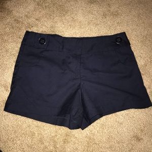 NAVY SHORTS WITH BOW DETAIL